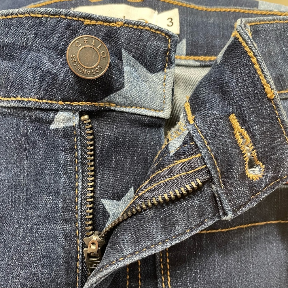 Cello Star Print Flare Bell Bottom High Rise Long Length Women's Jeans Size 3 - Picture 11 of 14
